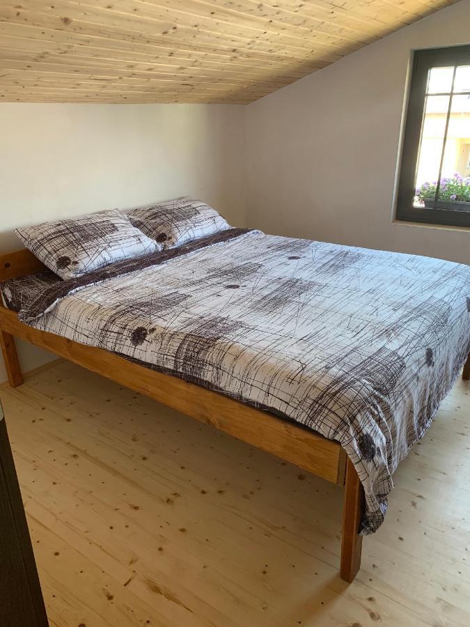Guest House Tivko Katce גוסטיבר מראה חיצוני תמונה
