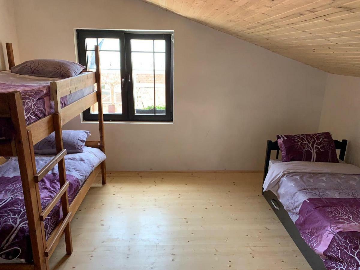 Guest House Tivko Katce גוסטיבר מראה חיצוני תמונה